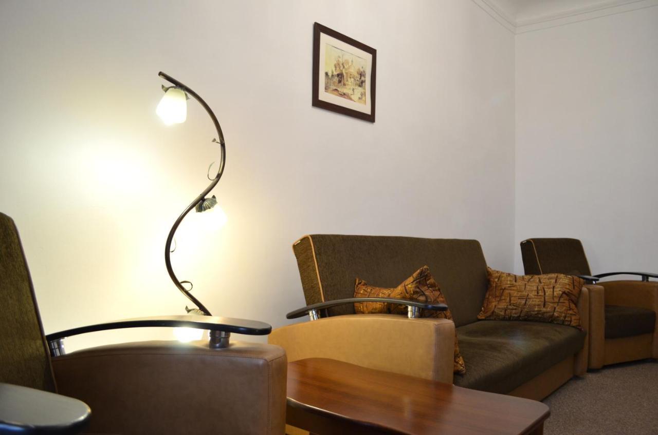 Chapayev Apartments Kyiv Exterior photo